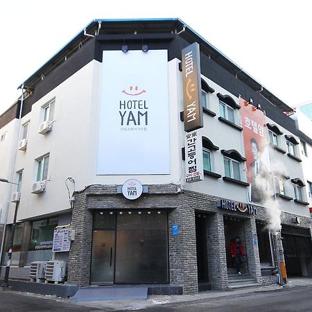 Hotel Yam Andong Extérieur photo